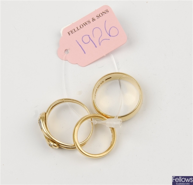 (116192282)  18ct ring, two assorted rings