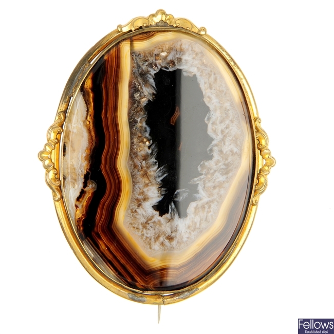 A selection of five late 19th century agate brooches.