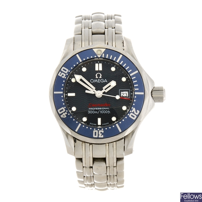 (507027750) A stainless steel quartz lady's Omega Seamaster bracelet watch.
