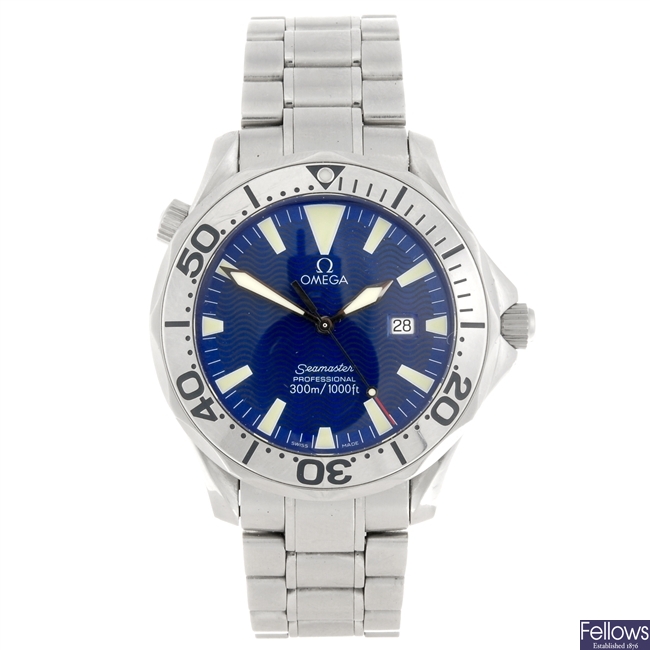 A stainless steel quartz gentleman's Omega Seamaster Professional bracelet watch.