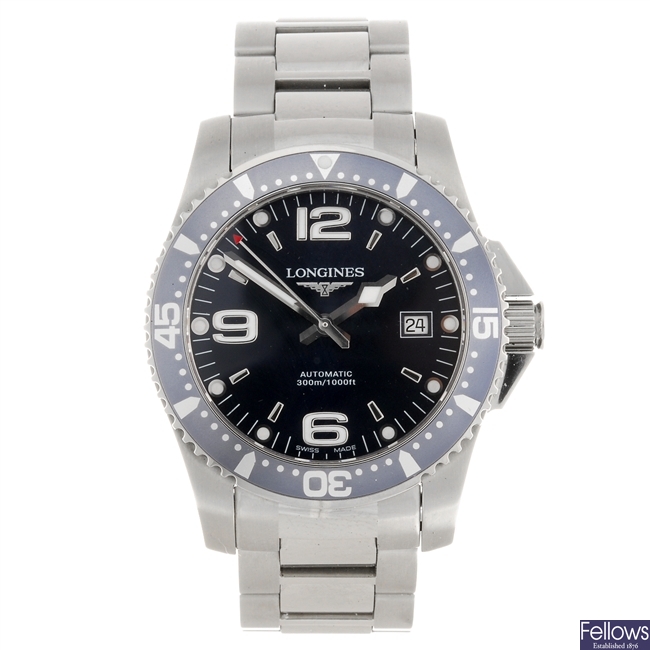 A stainless steel automatic gentleman's Longines Hydro Conquest bracelet watch.
