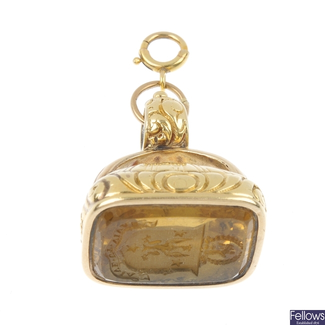 A late 19th century 15ct gold quartz fob.