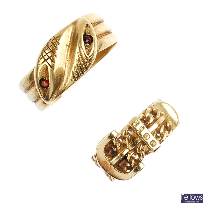 Two 9ct gold dress rings.