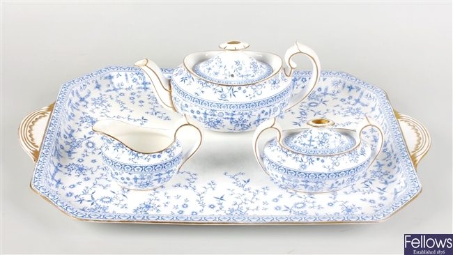 A Royal Crown Derby porcelain 'Osborne' pattern service