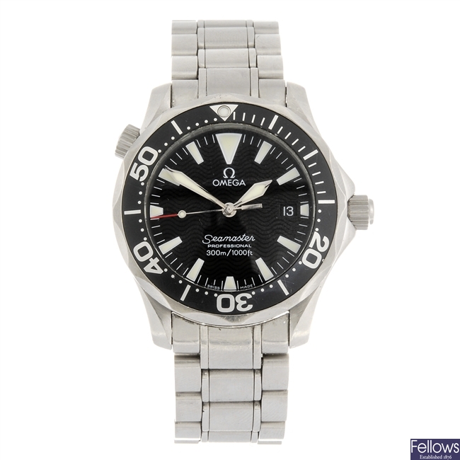 (401053837) A stainless steel quartz mid-size Omega Seamaster Professional bracelet watch.