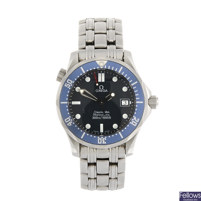 (401053812) A stainless steel quartz mid-size Omega Seamaster Professional bracelet watch.