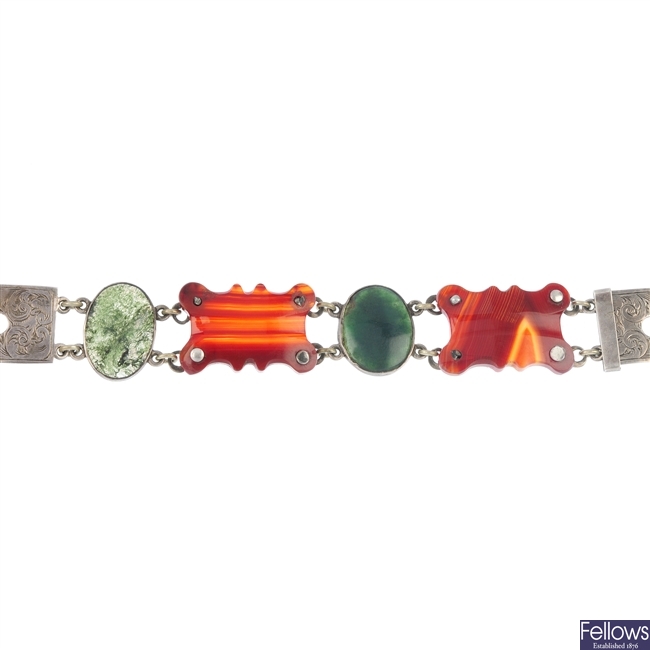 An agate buckle bracelet.
