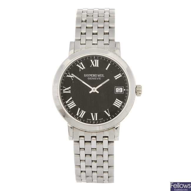 (52985) A stainless steel quartz gentleman's Raymond Weil bracelet watch.