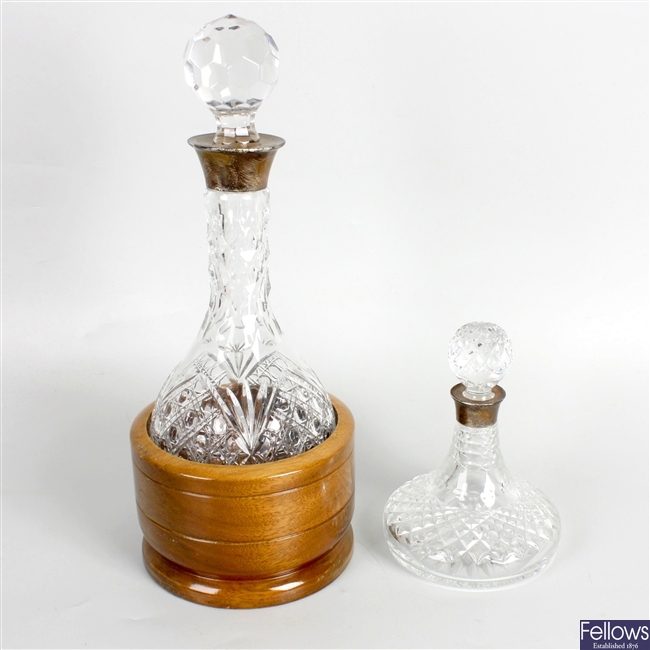 A cut glass 'Hoggit' decanter and stopper