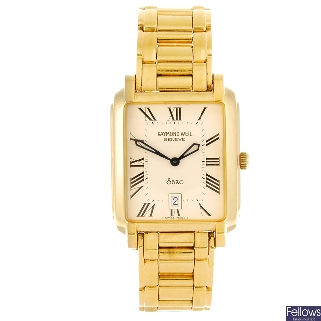 (127190) A gold plated quartz gentleman's Raymond Weil Saxo bracelet watch.