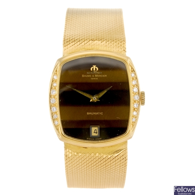 An 18ct gold automatic gentleman's Baume & Mercier bracelet watch.