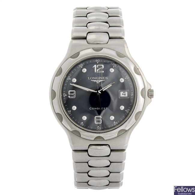 (133103726) A stainless steel quartz gentleman's Longines Conquest bracelet watch.