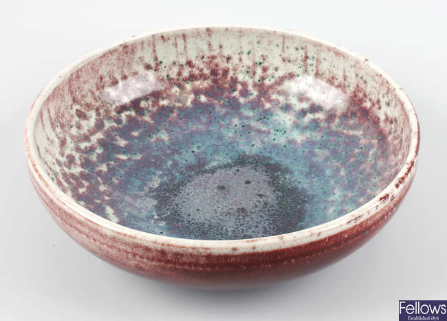 A Ruskin 'High Fired' pottery bowl