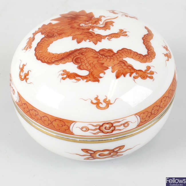 A Meissen porcelain 'Red Dragon' circular box and cover