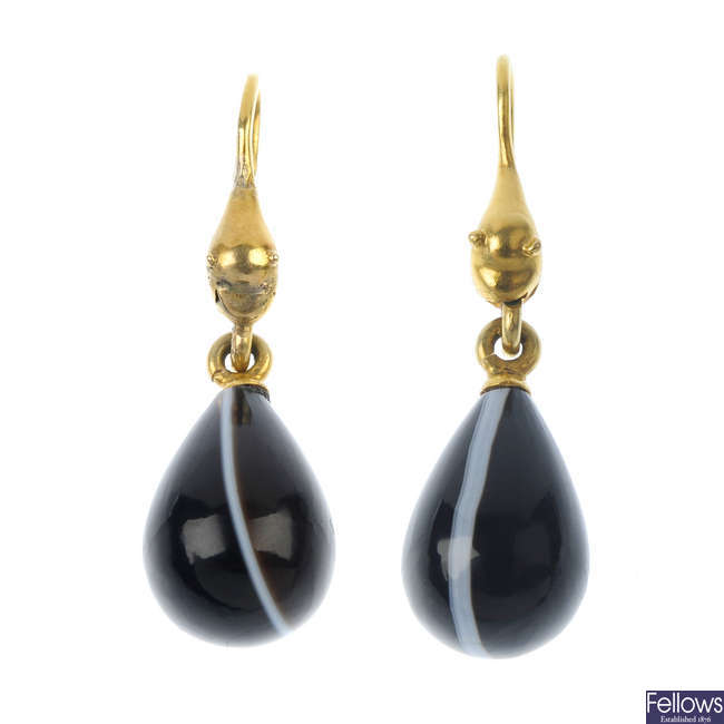A pair of late Victorian 18ct gold onyx ear pendants, circa 1880.