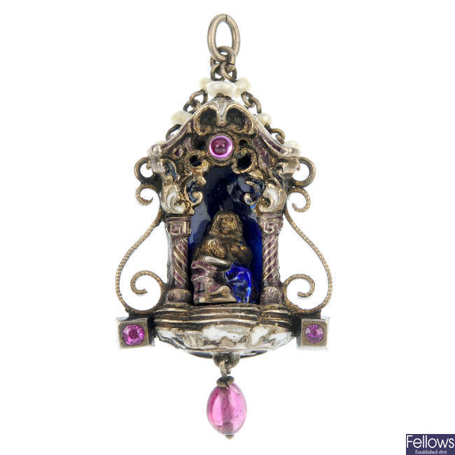 An early 20th century Austro-Hungarian pendant.