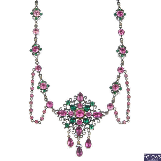 An early 20th century paste necklace.