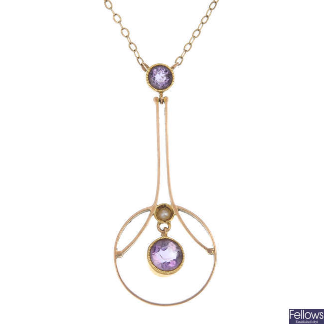 An early 20th century 9ct gold amethyst and split pearl pendant.