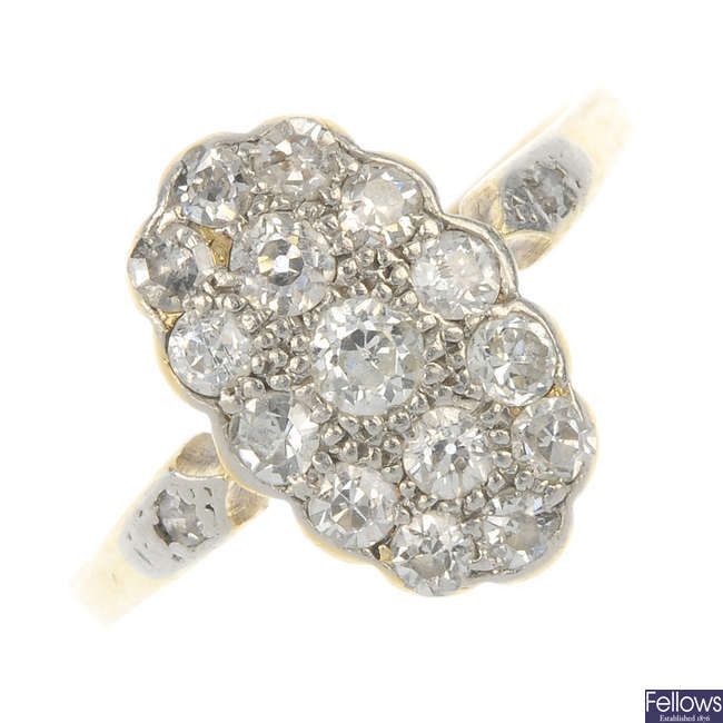 An early 20th century 18ct gold and platinum diamond dress ring. 