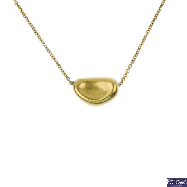 LINKS OF LONDON - an 18ct gold bean pendant.