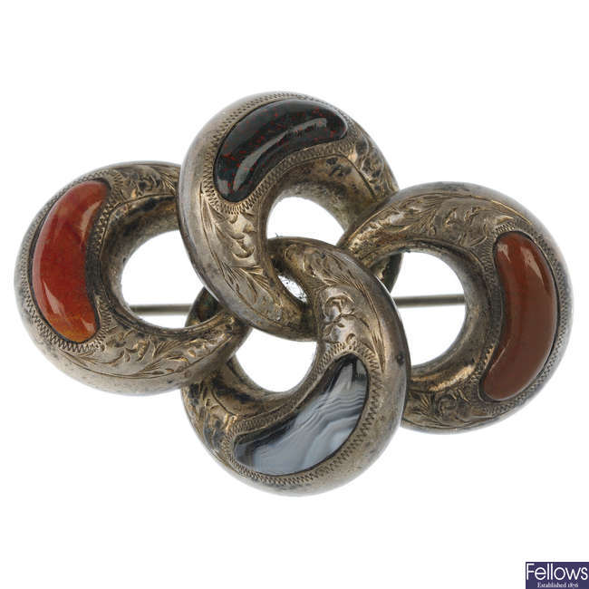 A late 19th century agate brooch.