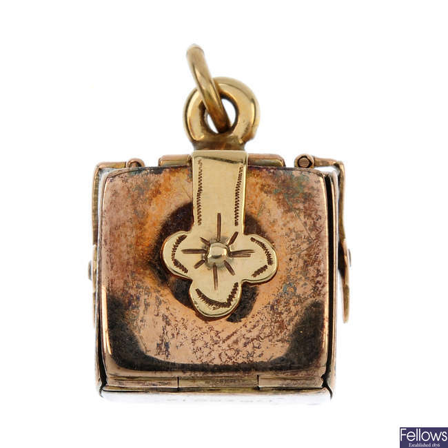 A mid 20th century Masonic pendant.
