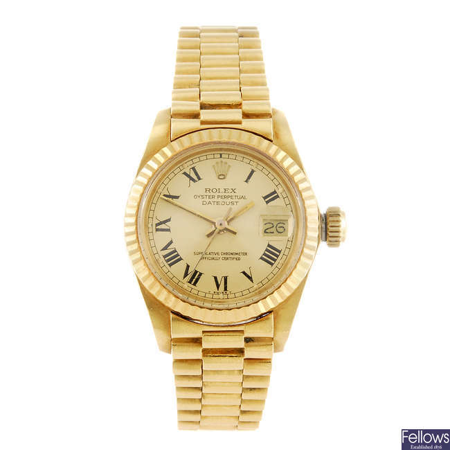 ROLEX - a lady's Oyster Perpetual Datejust bracelet watch.