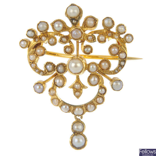 A late 19th century 18ct gold split  pearl pendant.