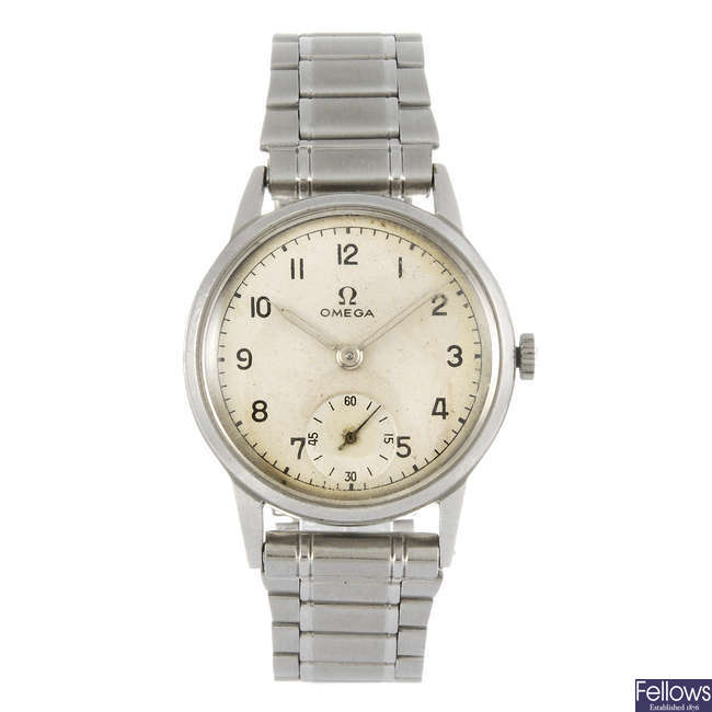 OMEGA - a gentleman's stainless steel bracelet watch.