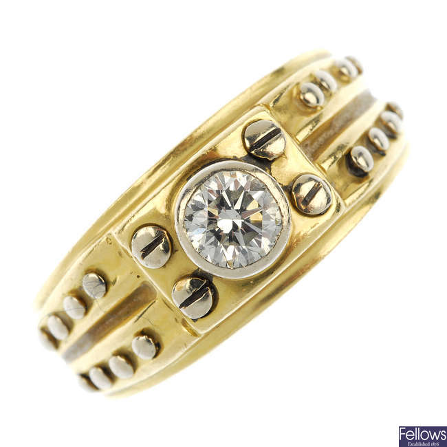 A gentleman's 18ct gold diamond ring.