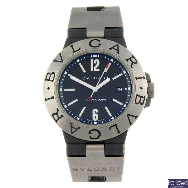 BULGARI - a gentleman's titanium Diagono wrist watch.