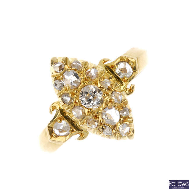 A late Victorian 18ct gold diamond dress ring.