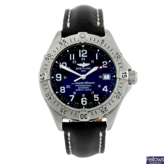 BREITLING - a gentleman's stainless steel Aeromarine Superocean Professional wrist watch.
