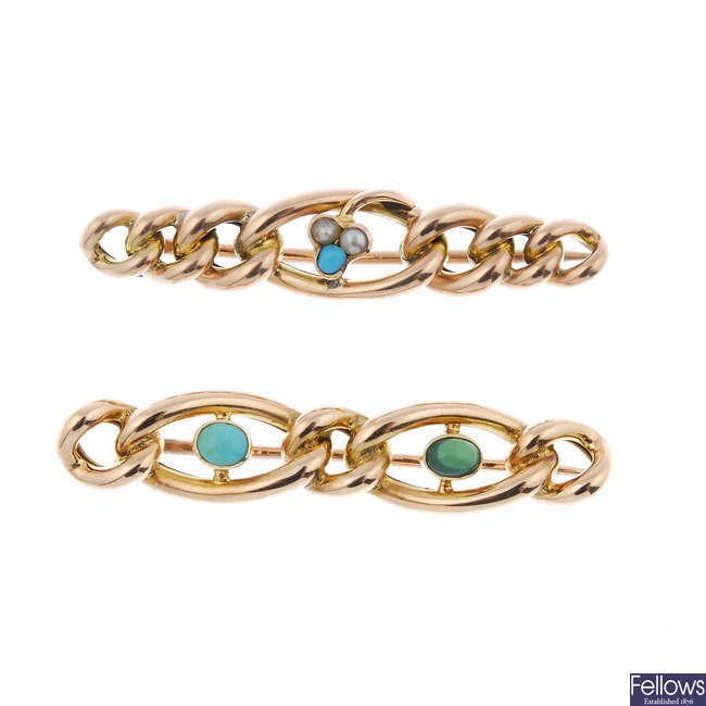 Two early 20th century 9ct gold gem-set brooches.