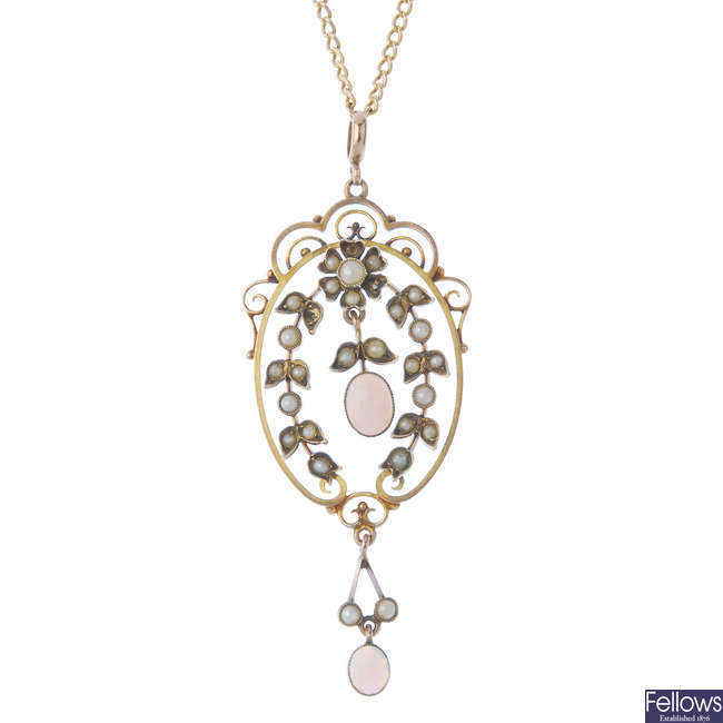 An early 20th century 9ct gold opal and split pearl pendant.