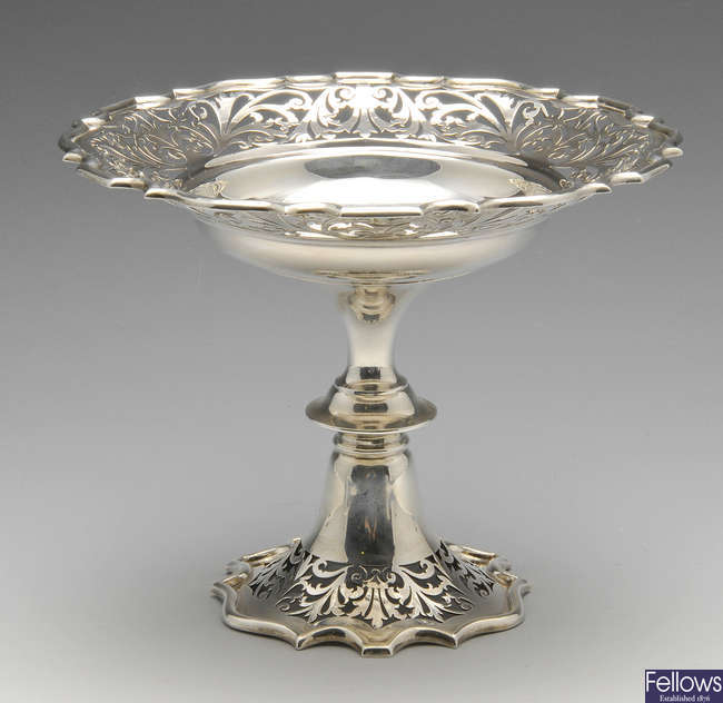 A George V silver pierced tazza. 