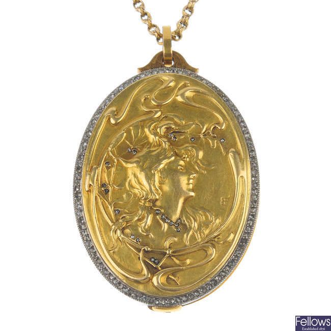 An Art Nouveau 18ct gold diamond locket.