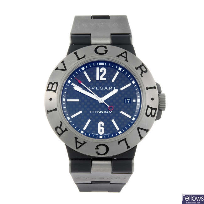 BULGARI - a gentleman's titanium Diagono wrist watch.