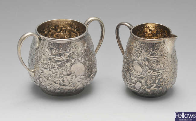 A Victorian silver cream jug & sugar bowl.