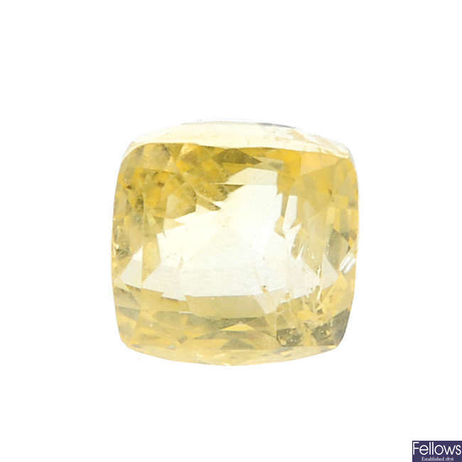A square-shape sapphire, weighing 2.99cts.