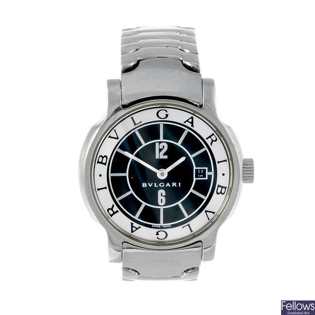 BULGARI - a lady's stainless steel Solotempo bracelet watch.