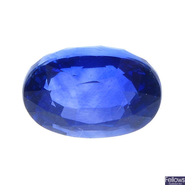 An oval-shape sapphire, weighing 1.42cts.