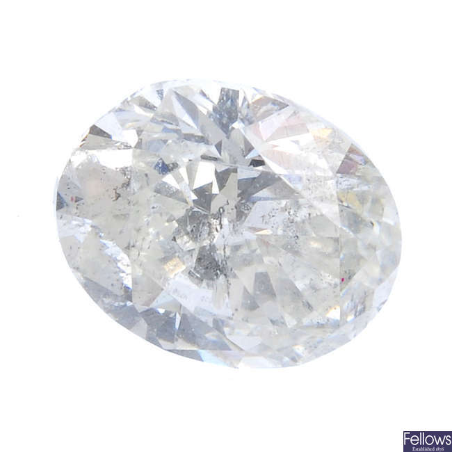 An oval-shape diamond, weighing 1.01cts.