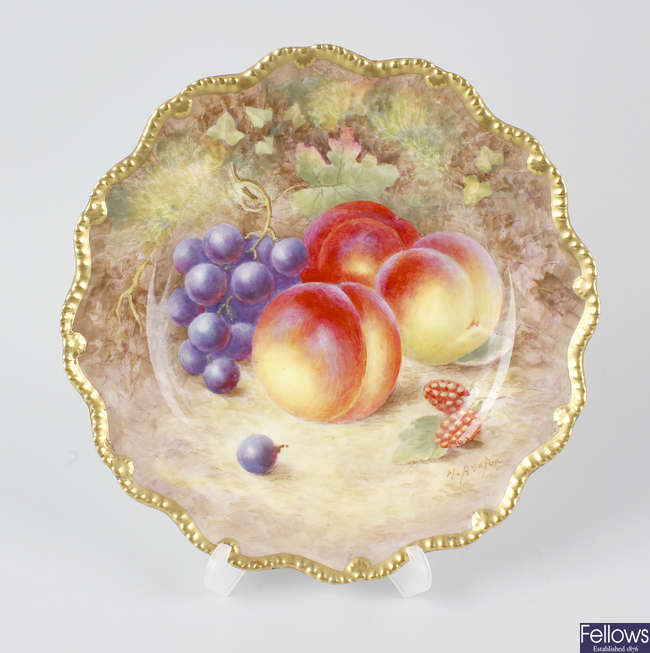 A Royal Worcester hand painted plate, by Harry Ayrton.