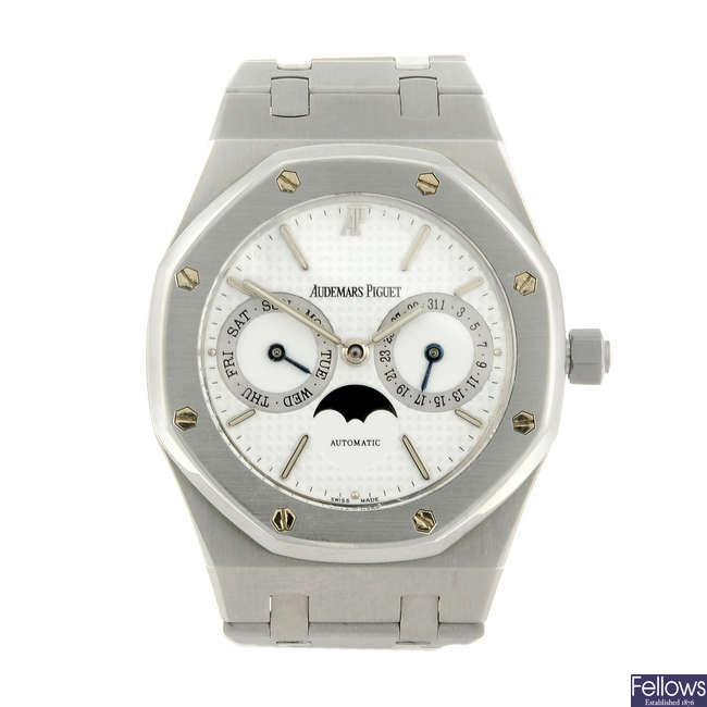 AUDEMARS PIGUET - a gentleman's stainless steel Royal Oak Moon phase bracelet watch.
