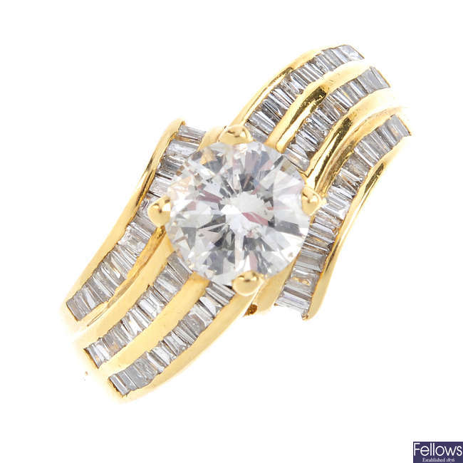 An 18ct gold fracture-filled diamond dress ring.