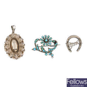 A selection of silver and white metal late 19th to early 20th century jewellery.