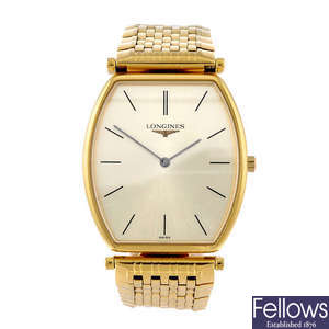 LONGINES - a gentleman's gold plated La Grande Classique bracelet watch.
