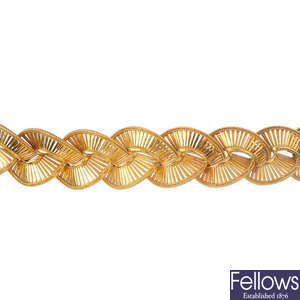 A 1950s 18ct gold bracelet.
