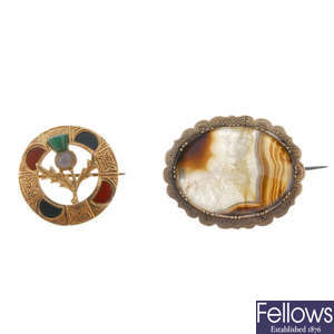 A 9ct gold Scottish brooch and a further agate brooch.